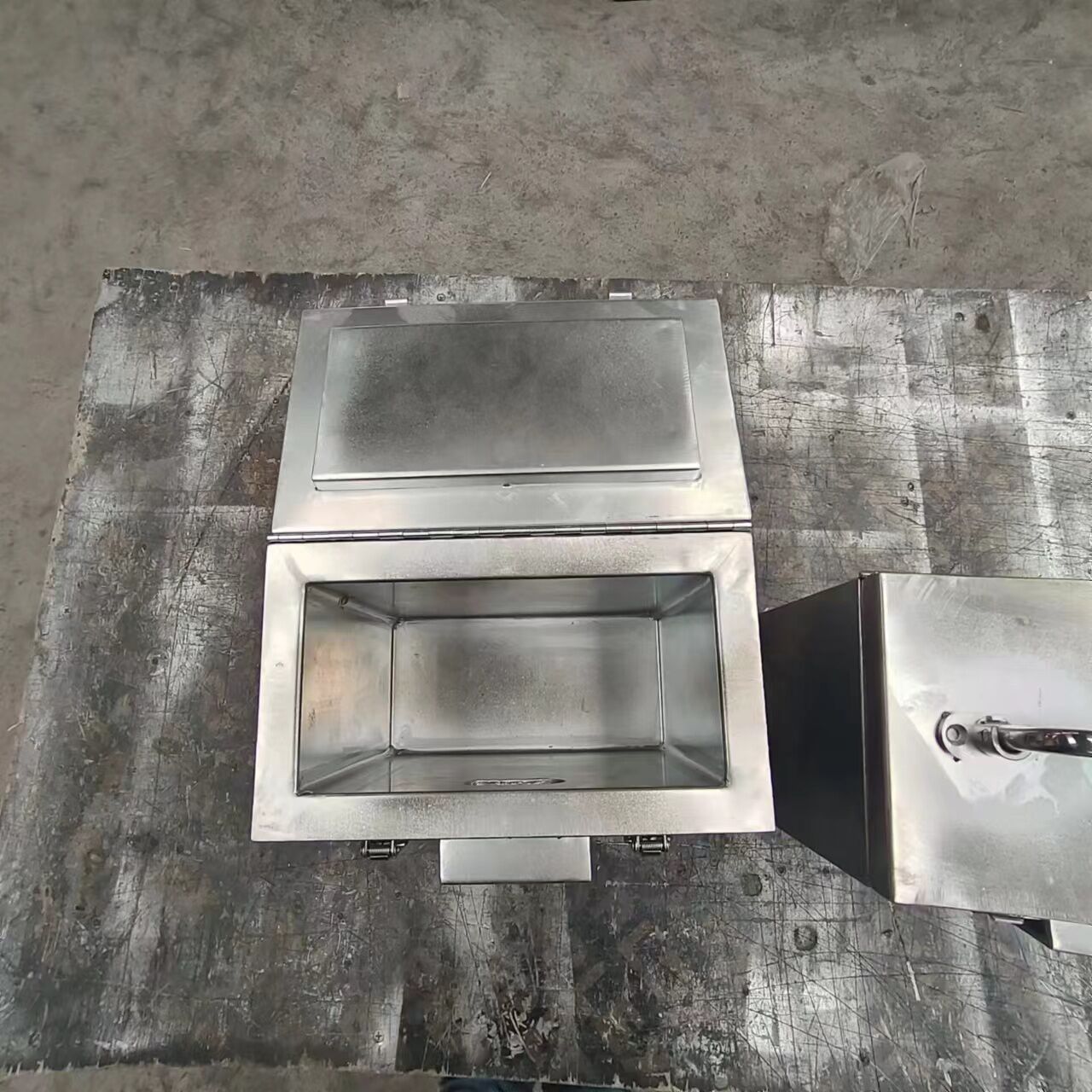 果洛深入剖析铅箱:防护与存储的可靠伙伴